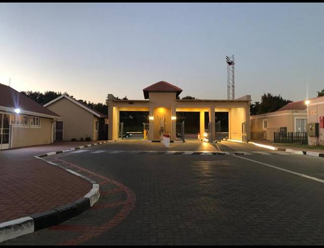 1 BEDROOM APARTMENT FOR SALE IN BOKSBURG NORTH